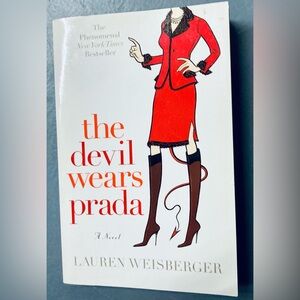 The Devil Wears Prada Paperback Book by Lauren Weisberger